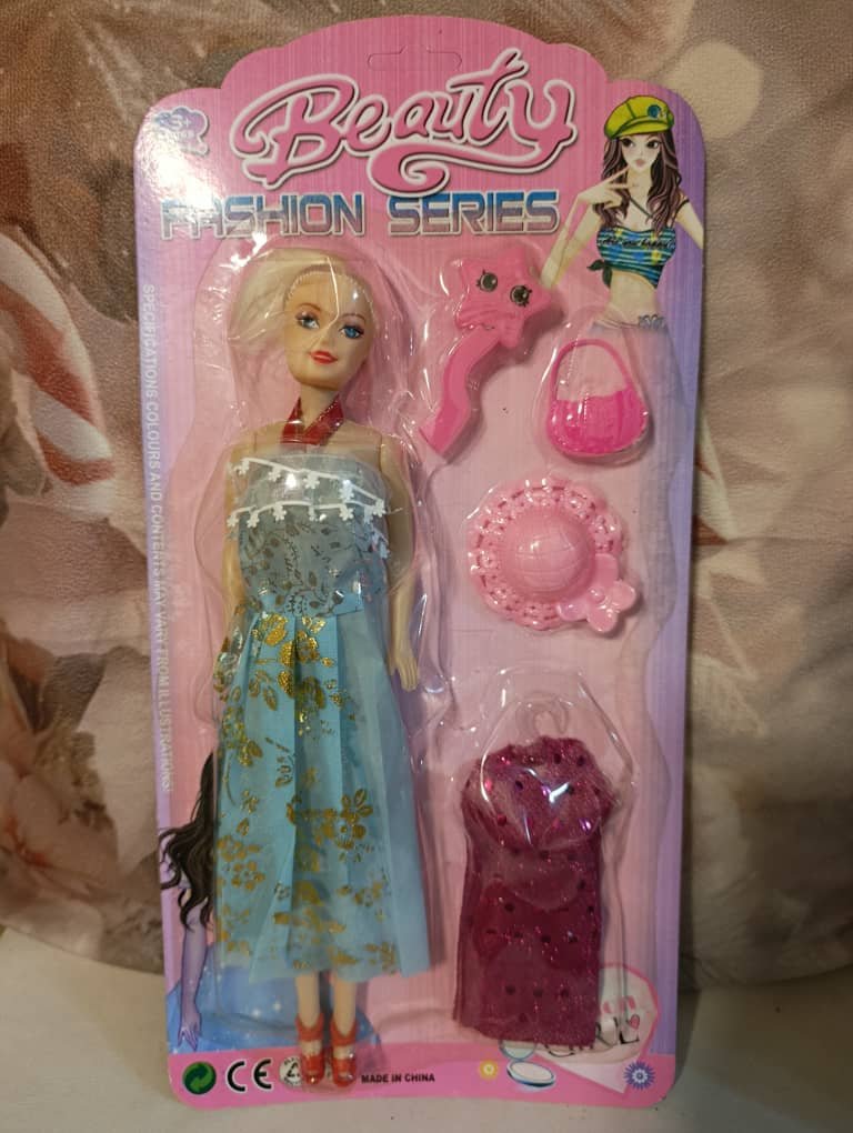 Beauty Fashion Series - Baby con Vestuario