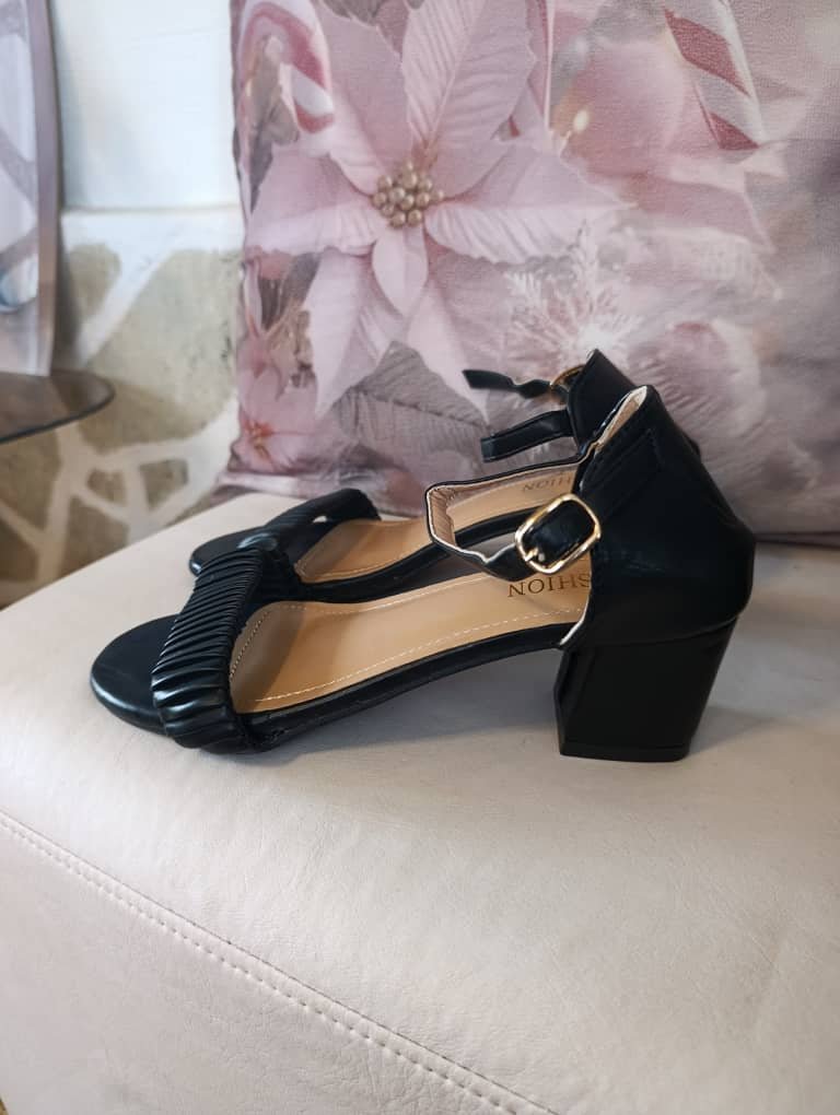 Zapatos de Tacón Cuadrado